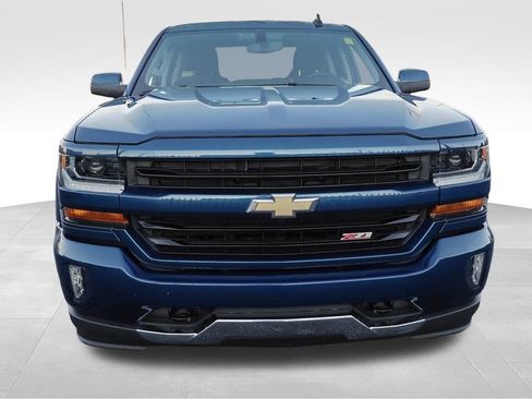 Used 2019 Chevrolet Silverado 1500 LT w/ All Star Edition image 2