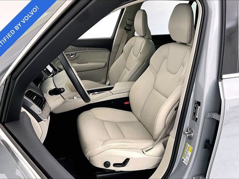 Used 2024 Volvo XC90 T8 Plus w/ Protection Package Premier AWD/4WD image 34