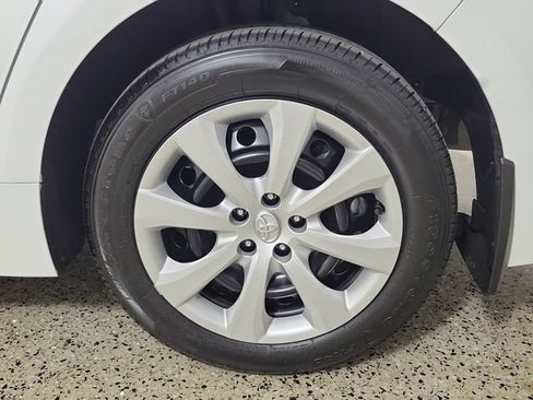 Used 2026 Toyota Corolla LE FWD image 8