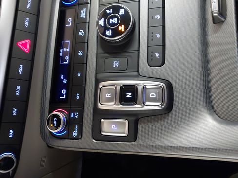 Used 2024 Hyundai Palisade Limited image 22