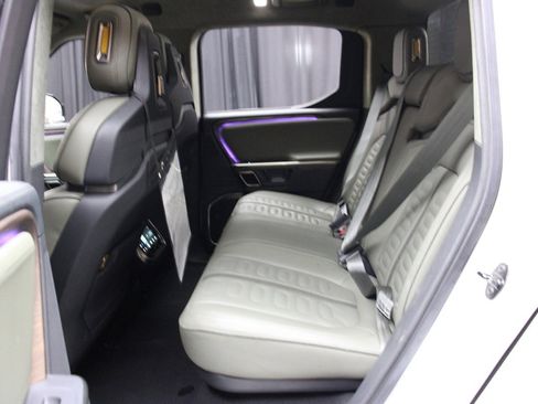 Used 2023 Rivian R1T Adventure image 23