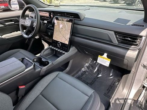 New 2026 GMC Terrain AT4 w/ Technology Package II AWD/4WD image 30