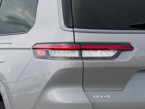 New 2026 Jeep Grand Cherokee L Limited AWD/4WD image 35