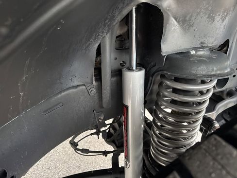 Used 2020 Jeep Wrangler Unlimited Sahara AWD/4WD image 15