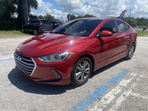 Used 2017 Hyundai Elantra Value Edition FWD image 3
