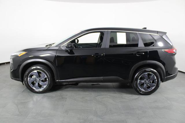 Certified 2026 Nissan Rogue SV FWD image 11