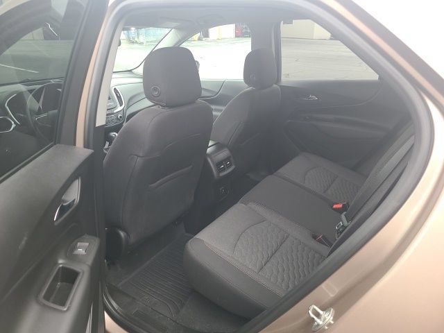 Used 2019 Chevrolet Equinox LT FWD image 10