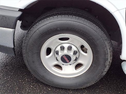 Used 2024 GMC Savana 2500 w/ Driver Convenience Package image 20