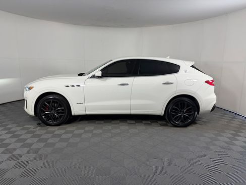 Used 2020 Maserati Levante GranSport AWD/4WD image 2