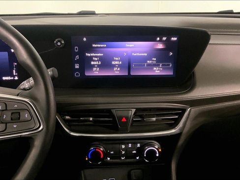 Used 2024 Buick Encore GX Sport Touring w/ Comfort Package FWD image 6