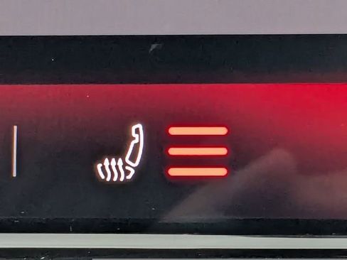 New 2026 Volkswagen Tiguan SE image 25