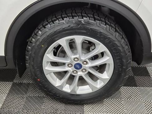 Used 2022 Ford Escape SE image 9