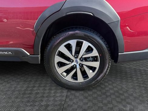 Used 2024 Subaru Outback Premium AWD/4WD image 13