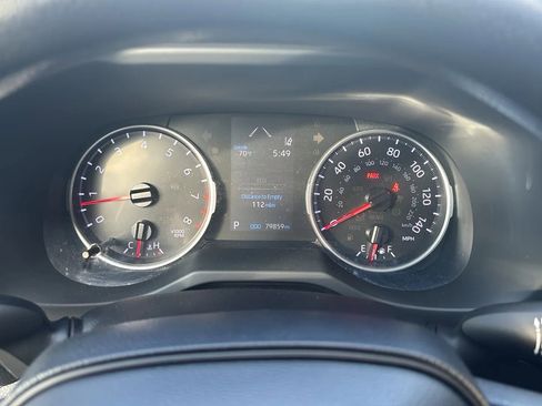 Used 2019 Toyota RAV4 LE FWD image 9