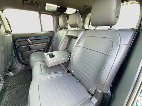 New 2026 Land Rover Defender 110 OCTA image 19