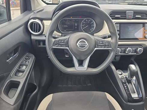 Certified 2021 Nissan Versa SV FWD image 13