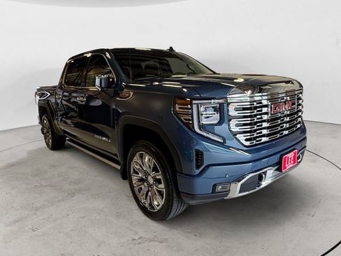 Used 2025 GMC Sierra 1500 Denali AWD/4WD image 8