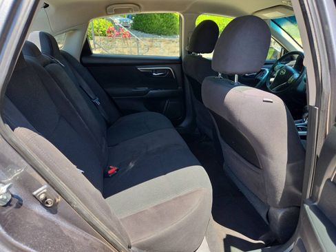 Used 2014 Nissan Altima 2.5 SV FWD image 18