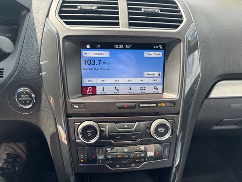 Certified 2018 Ford Explorer XLT w/ Equipment Group 202A AWD/4WD image 15