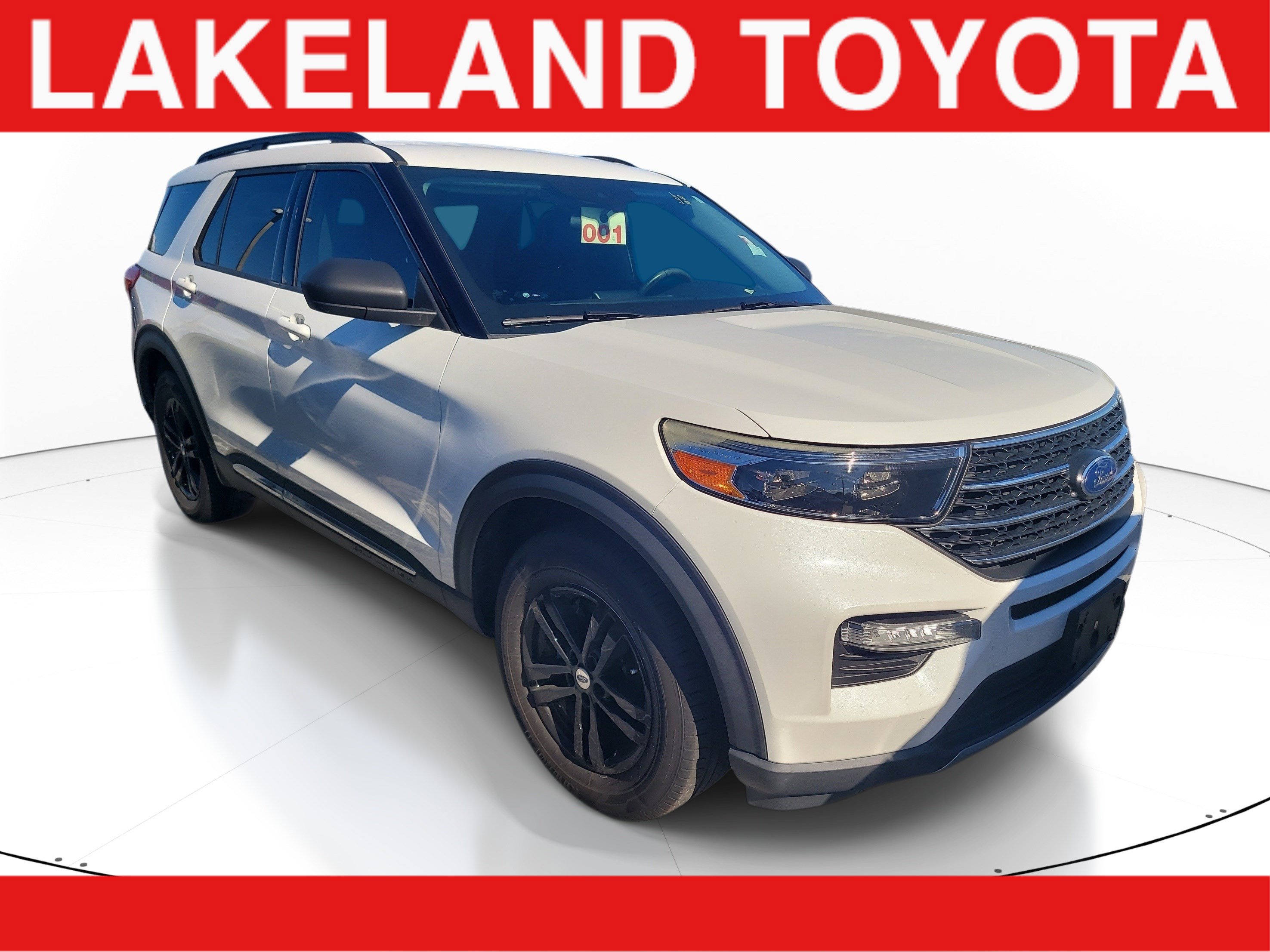 Used 2022 Ford Explorer XLT w/ Equipment Group 202A RWD image 1