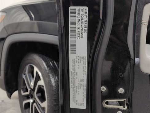 Used 2023 Jeep Compass Limited image 35