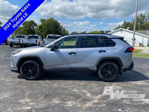 Used 2024 Toyota RAV4 LE image 2