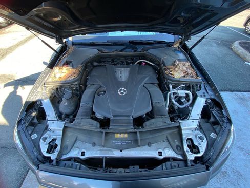 Used 2017 Mercedes-Benz E 400 4MATIC Wagon image 16