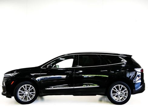 Used 2022 Buick Enclave Essence w/ Experience Buick Package AWD/4WD image 6