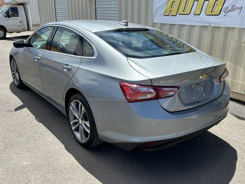 Used 2024 Chevrolet Malibu LT FWD image 2