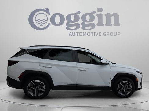 Used 2025 Hyundai Tucson SEL FWD image 6