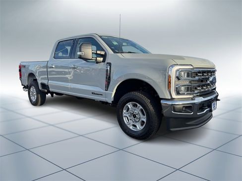New 2026 Ford F250 XLT w/ XLT Premium Package image 2