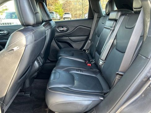 Certified 2016 Jeep Cherokee Limited image 23
