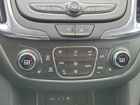 Certified 2023 Chevrolet Equinox LT FWD image 34