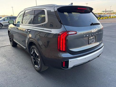 Used 2024 Kia Telluride S w/ S Sunroof Package AWD/4WD image 6