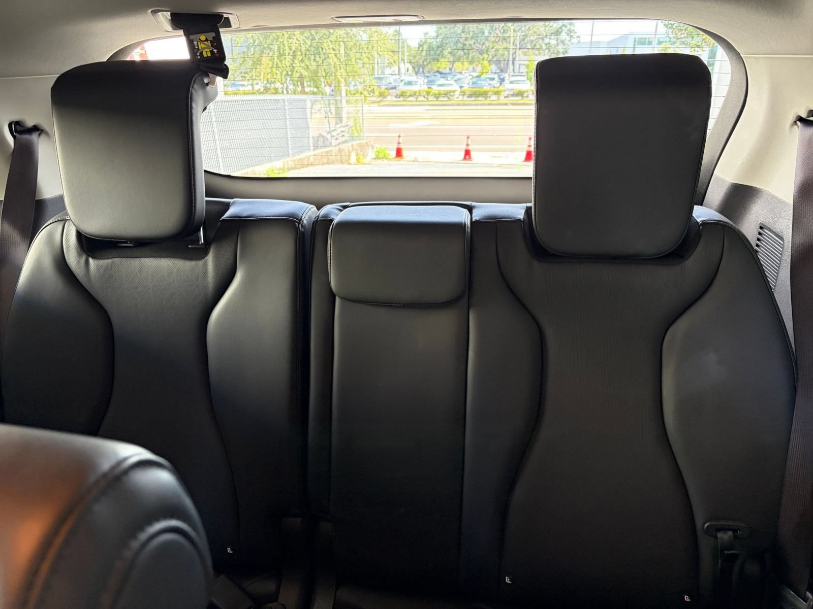 Used 2026 Kia Carnival FWD image 30