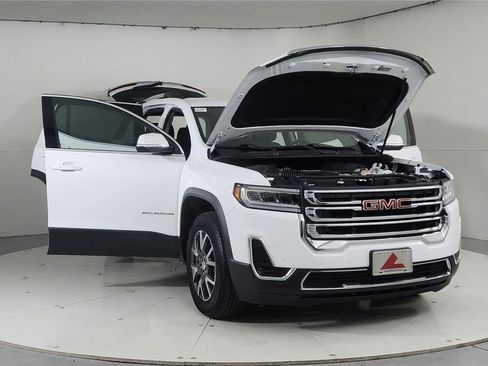 Used 2023 GMC Acadia SLE w/ Driver Convenience Package image 9