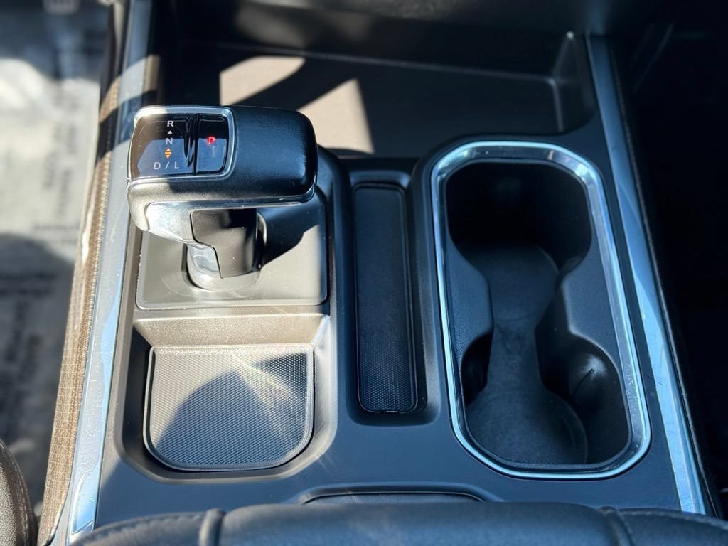 Used 2023 Chevrolet Silverado 1500 RST w/ Redline Edition AWD/4WD image 17