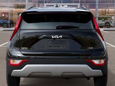 New 2026 Kia Niro FWD image 13