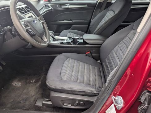Used 2016 Ford Fusion SE image 9