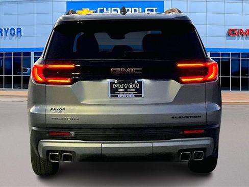 Used 2025 GMC Acadia Elevation image 6