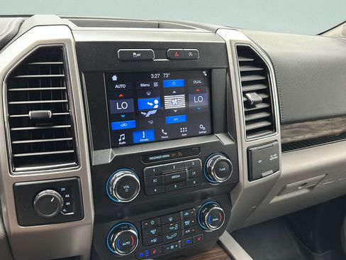 Used 2019 Ford F150 Lariat AWD/4WD image 19