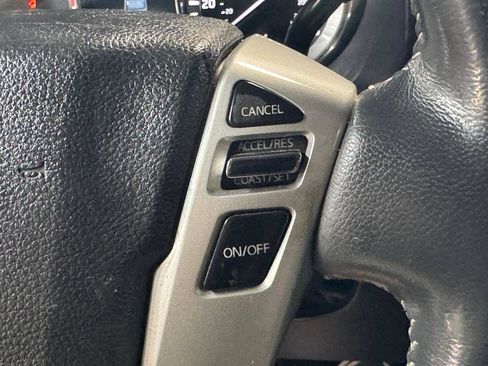 Used 2017 Nissan Titan PRO-4X w/ Pro-4x Convenience Package AWD/4WD image 24
