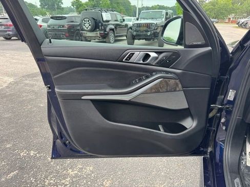 Used 2020 BMW X5 M50i w/ Executive Package AWD/4WD image 17