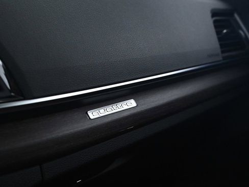 Used 2023 Audi Q5 2.0T Premium image 21