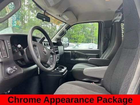 Used 2023 GMC Savana 2500 w/ Driver Convenience Package image 13