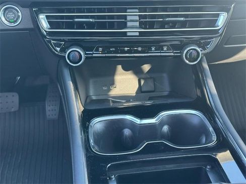 New 2026 Chevrolet Traverse High Country w/ LPO, Floor Liner Package image 11