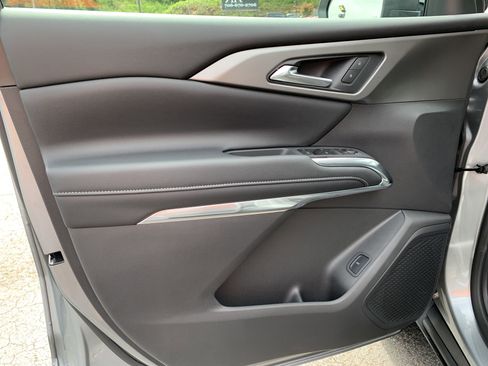 New 2026 Chevrolet Traverse LT w/ Driver Confidence Package image 7