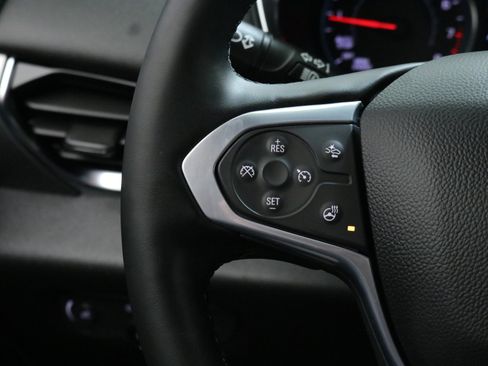 Used 2023 Chevrolet Traverse LT image 13