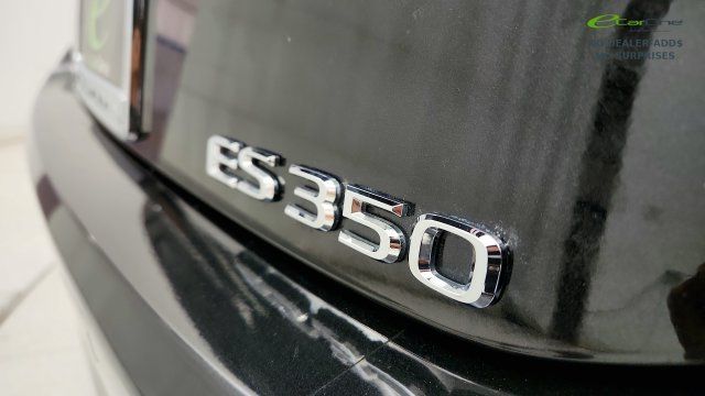 Used 2025 Lexus ES 350 w/ Premium Package FWD image 32