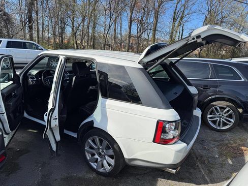 Used 2013 Land Rover Range Rover Sport HSE LUX w/ Luxury Interior Pkg image 10